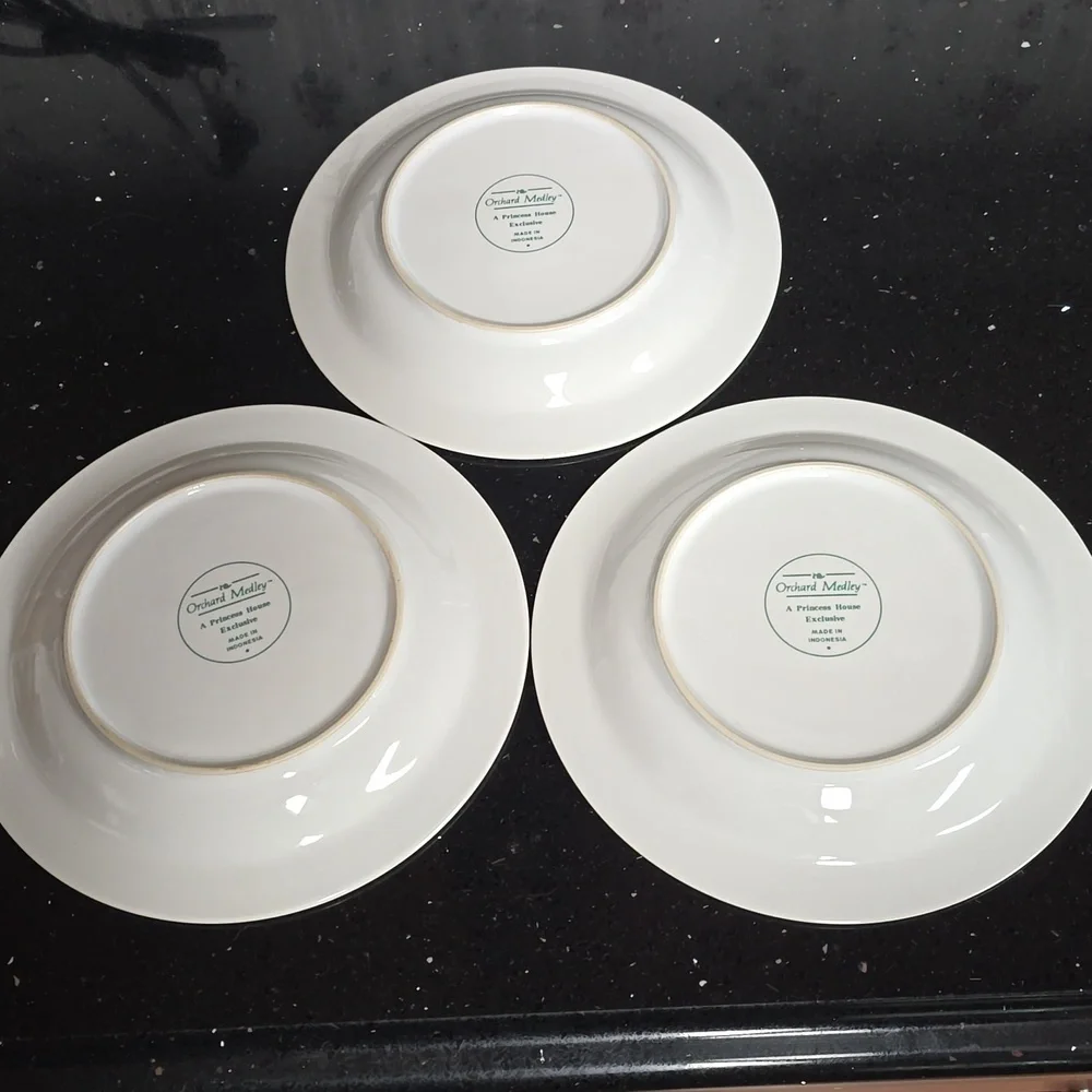 Princess House Orchard Medley Pattern.  Set of 3. 8" Plates - Picture 3 of 4